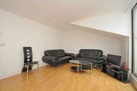 2 bedroom Flat to re...